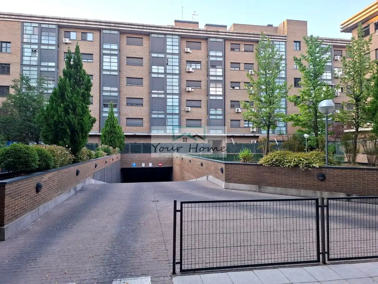 Vista exterior de Pis de lloguer en Torrejón de Ardoz amb Aire condicionat, Calefacció i Moblat