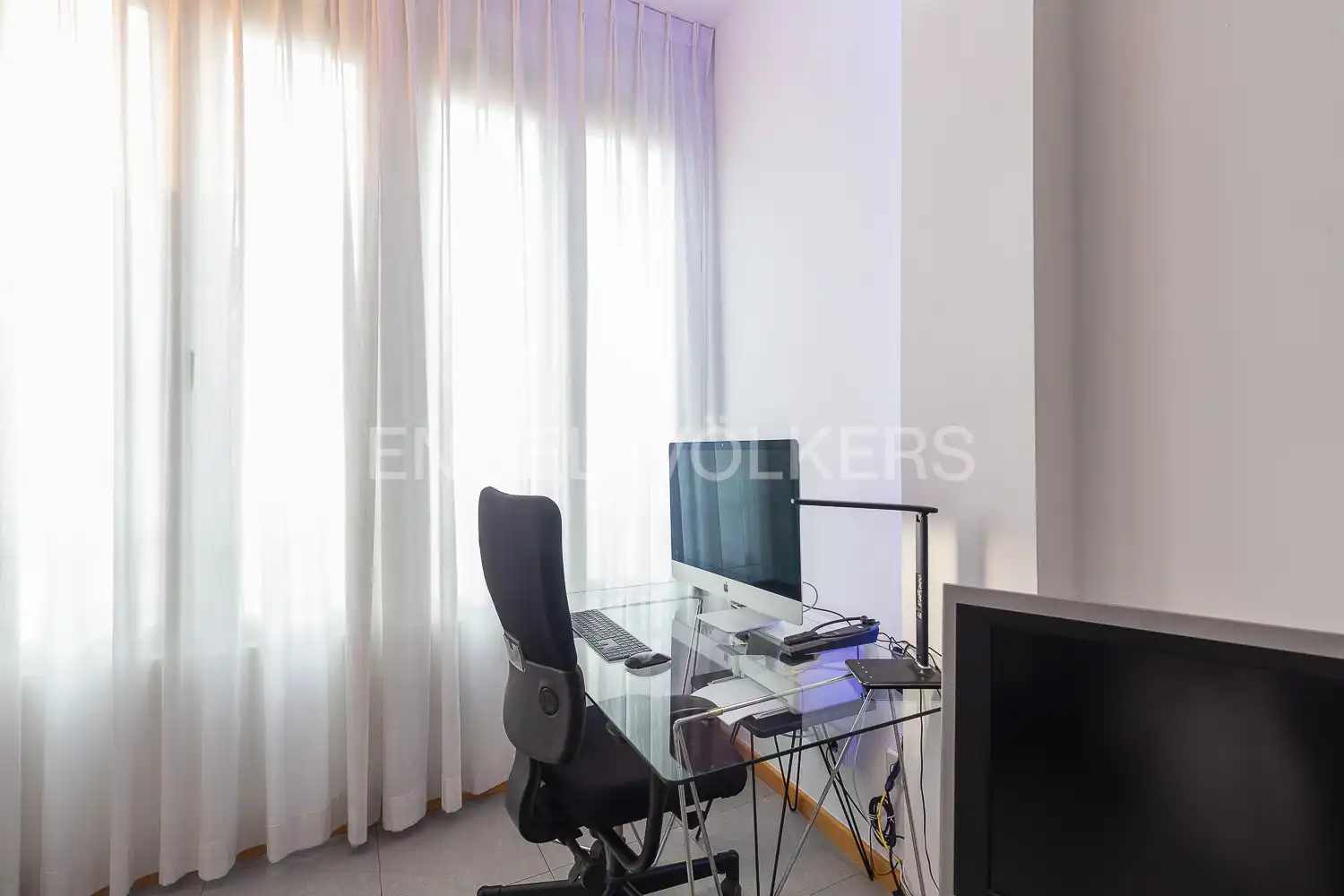 Bedroom of Flat for sale in Valencia  with Air Conditioner, Heating and Furnished