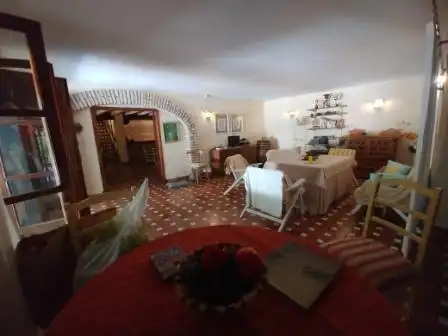 Sala de estar de Casa o chalet en venta en Zuheros con Calefacción, Jardín privado y Terraza