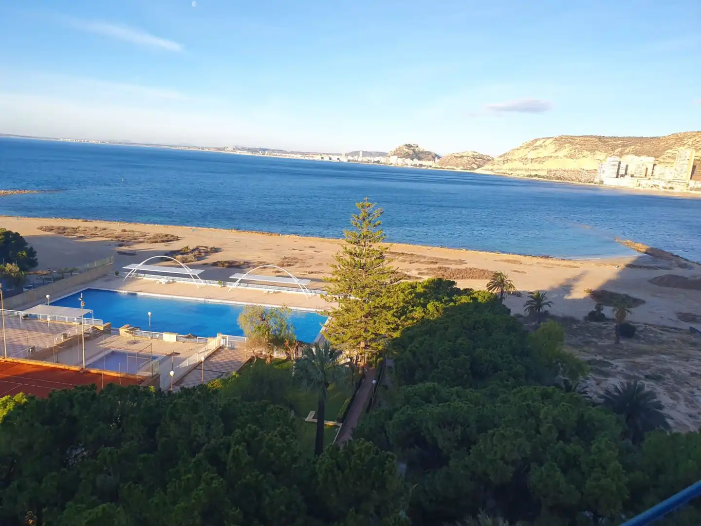 Piso con piscina en venta en Playa de San Juan - El Cabo de las Huertas