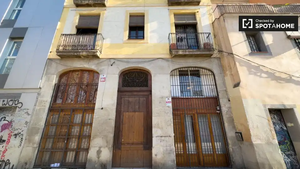 Room in El Raval