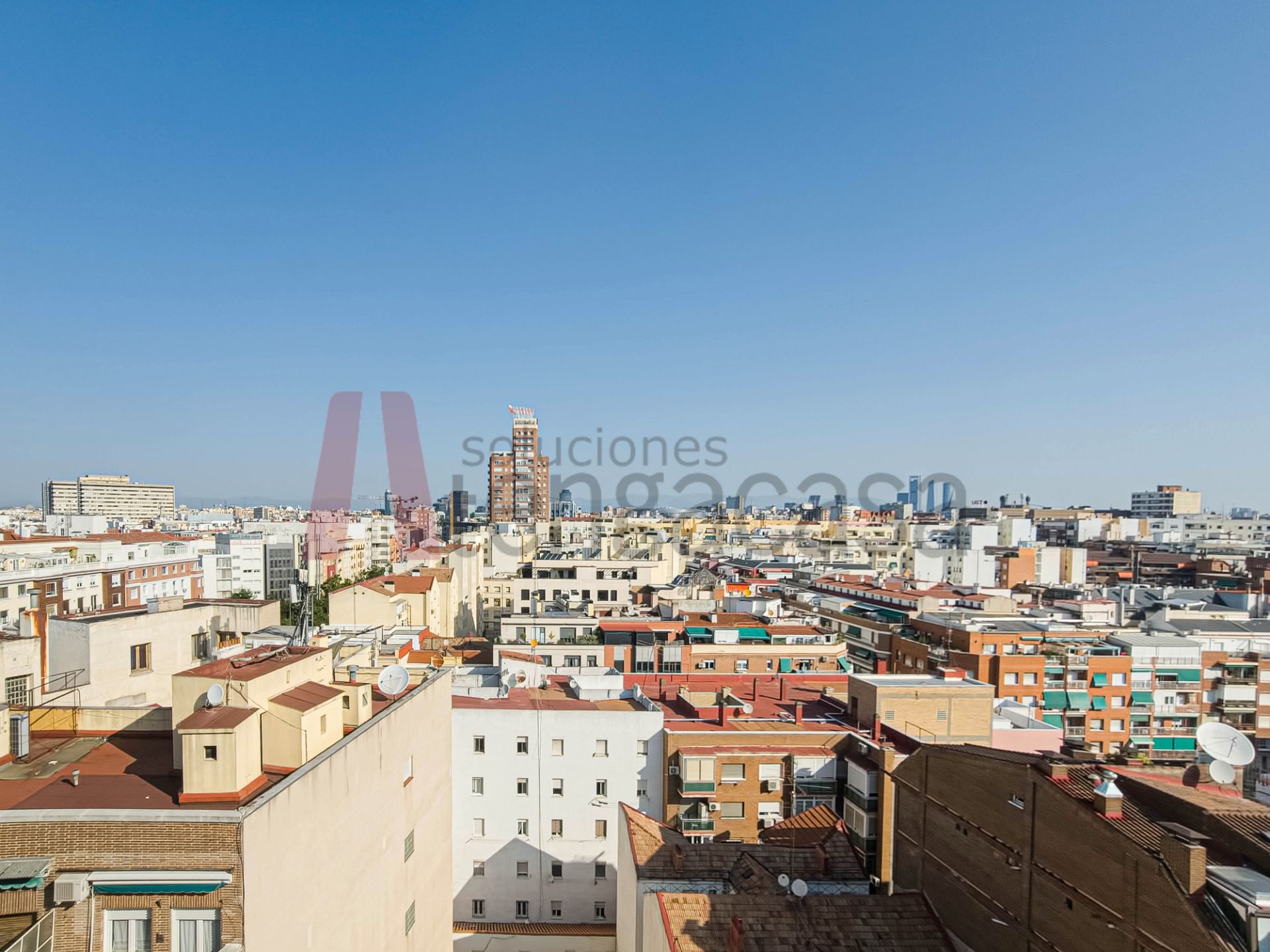 Exterior view of Flat for sale in  Madrid Capital  with Air Conditioner, Heating and Parquet flooring