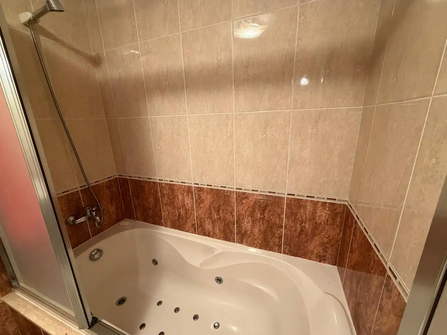 Badezimmer von Wohnung zur Miete in Lugo mit Heizung, Parkett und Abstellraum