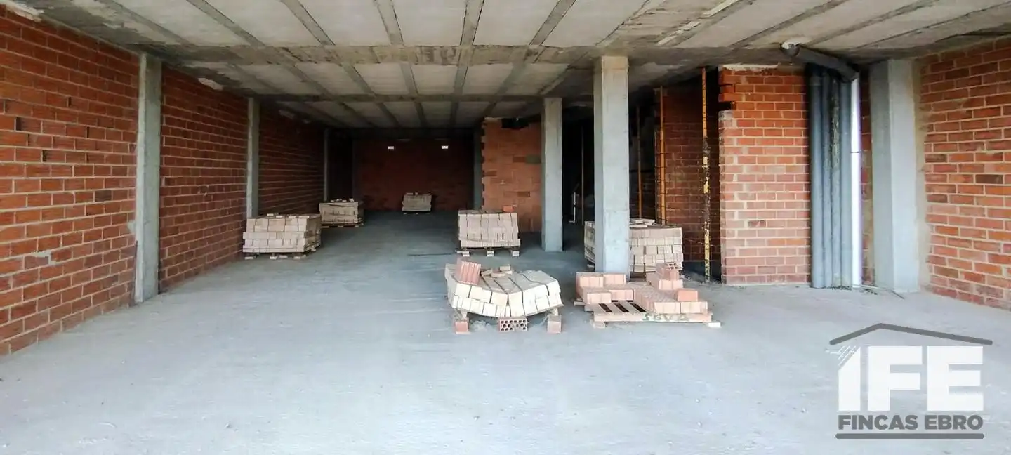Edifici en venda en Alagón