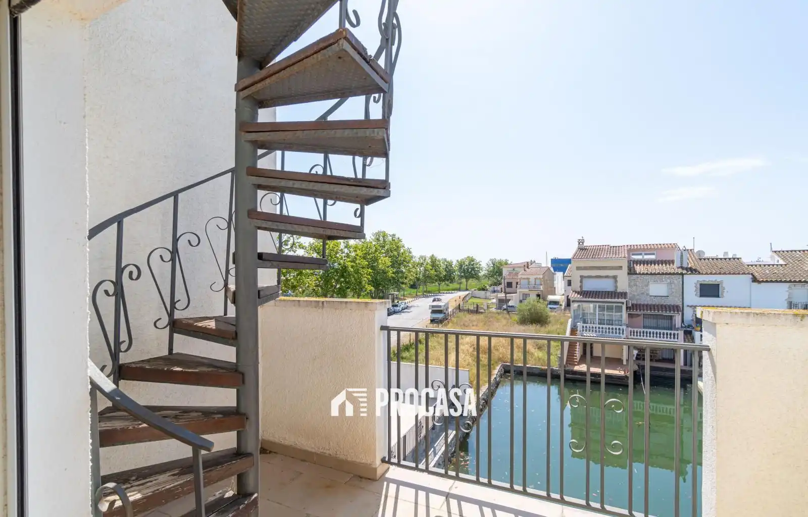 Terrassa de Casa o xalet en venda en Empuriabrava amb Aire condicionat, Piscina i Moblat