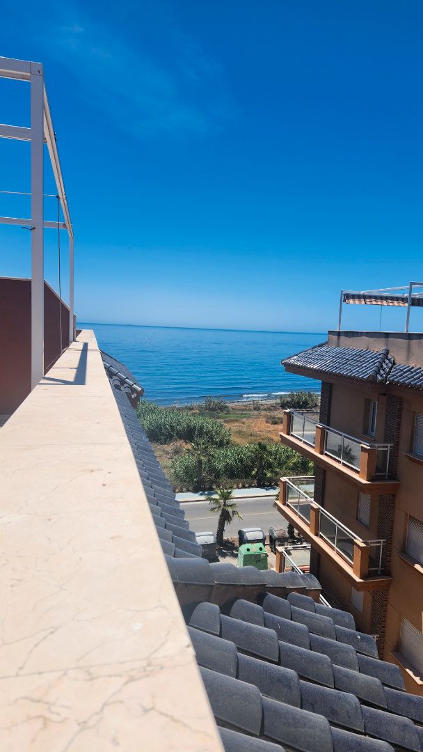 Terrassa de Àtic de lloguer en Torrox amb Aire condicionat, Calefacció i Terrassa