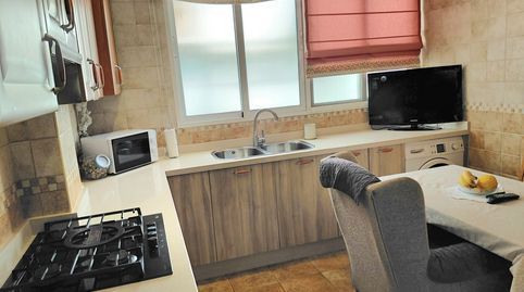 Foto 2 de Piso en venta en Calle Bellasombra, 18, Solymar, Benalmádena