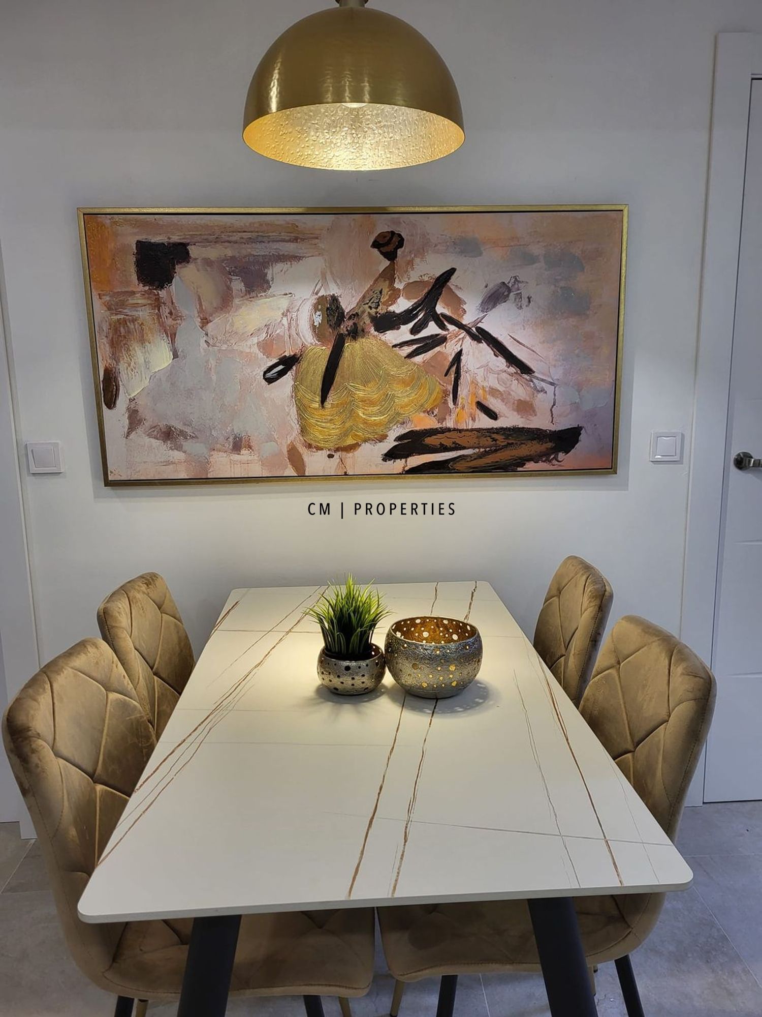 Menjador de Pis de lloguer en  Valencia Capital amb Aire condicionat, Traster i Moblat