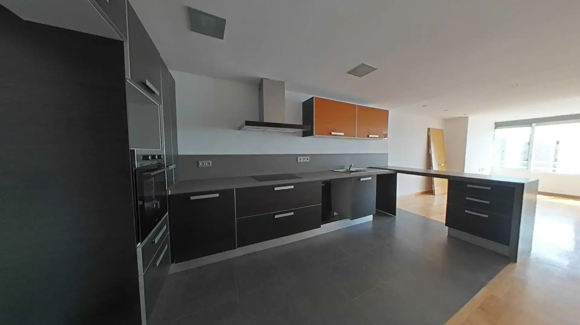 Cuina de Apartament en venda en Alicante / Alacant amb Piscina