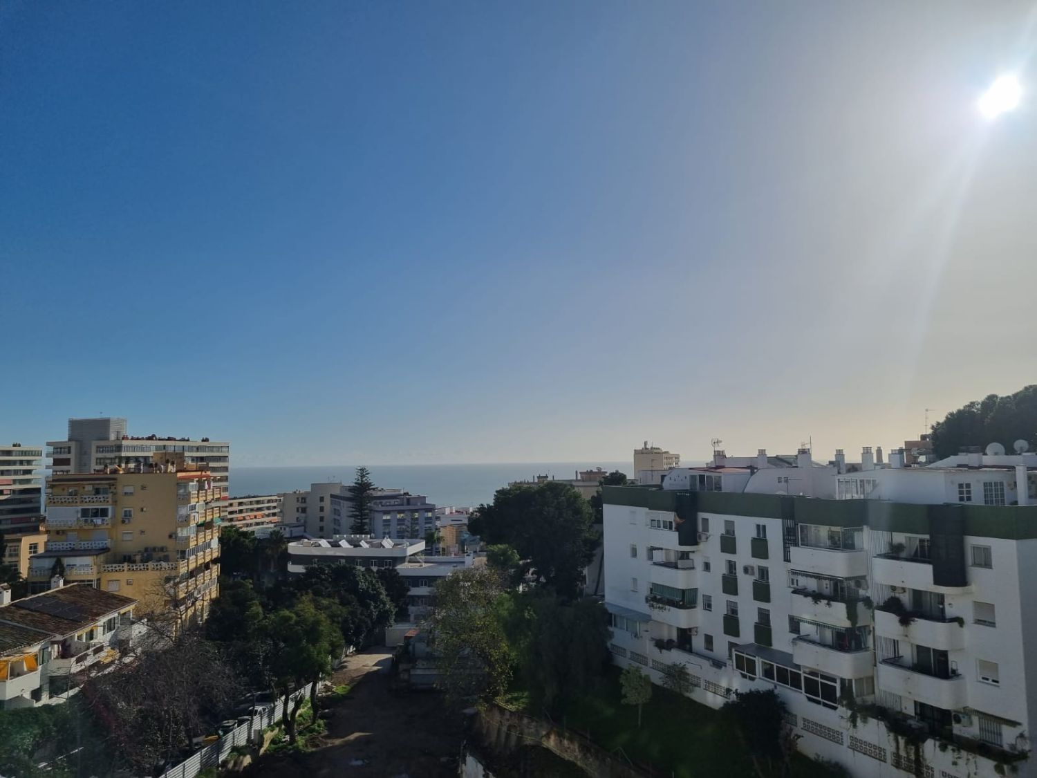Vista exterior de Pis en venda en Torremolinos amb Terrassa