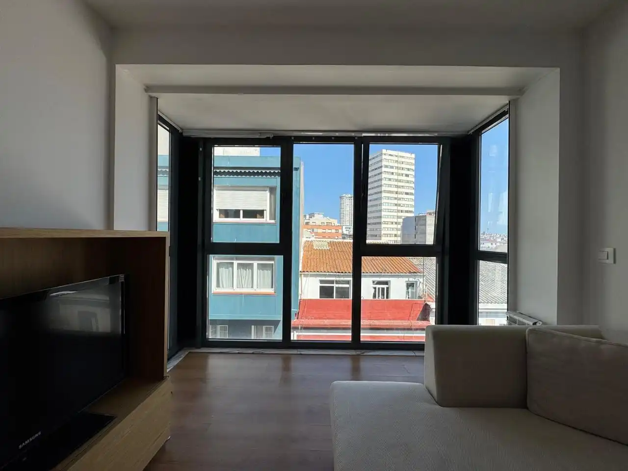 Sala d'estar de Pis en venda en A Coruña Capital  amb Calefacció i Traster