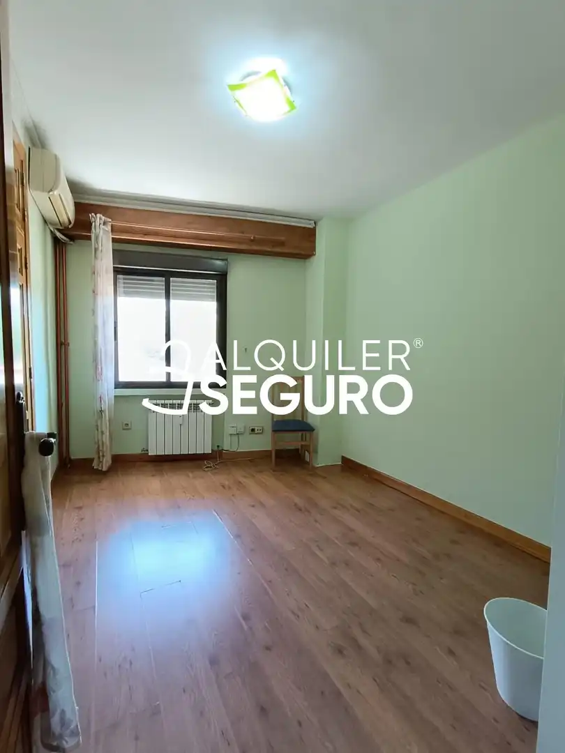 Habitación de Piso de alquiler en Valdemoro con Aire acondicionado, Calefacción y Terraza
