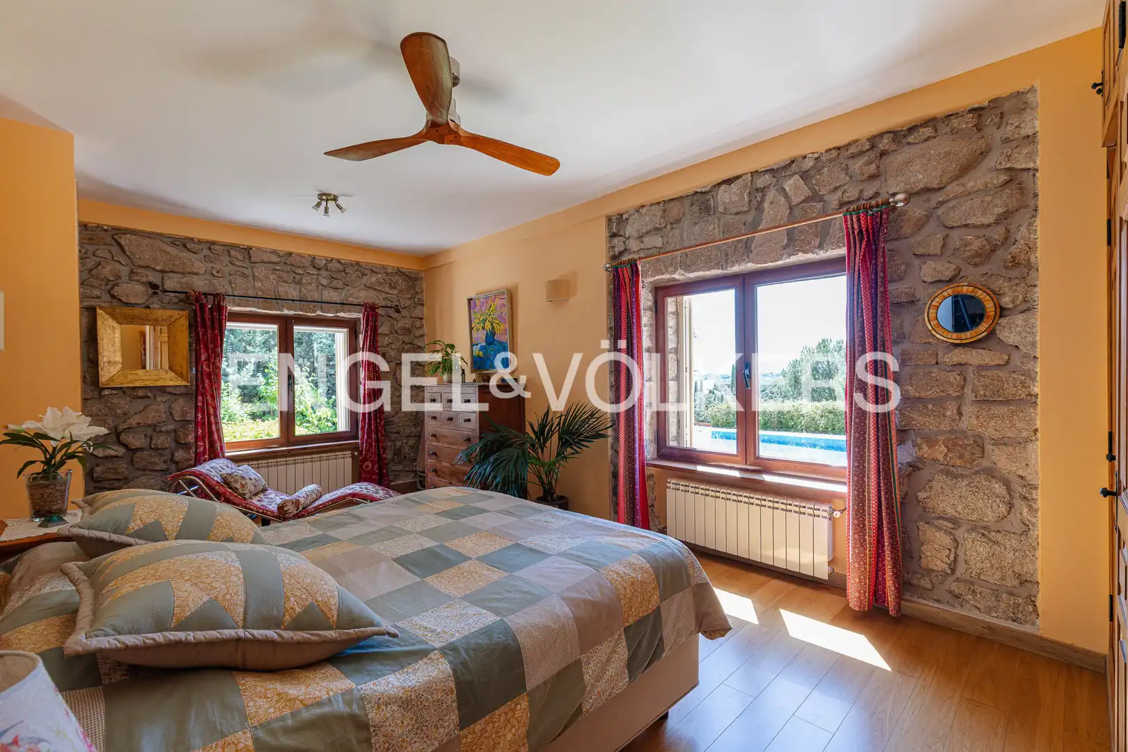 Habitación de Casa o chalet en venta en Galapagar con Aire acondicionado, Calefacción y Jardín privado