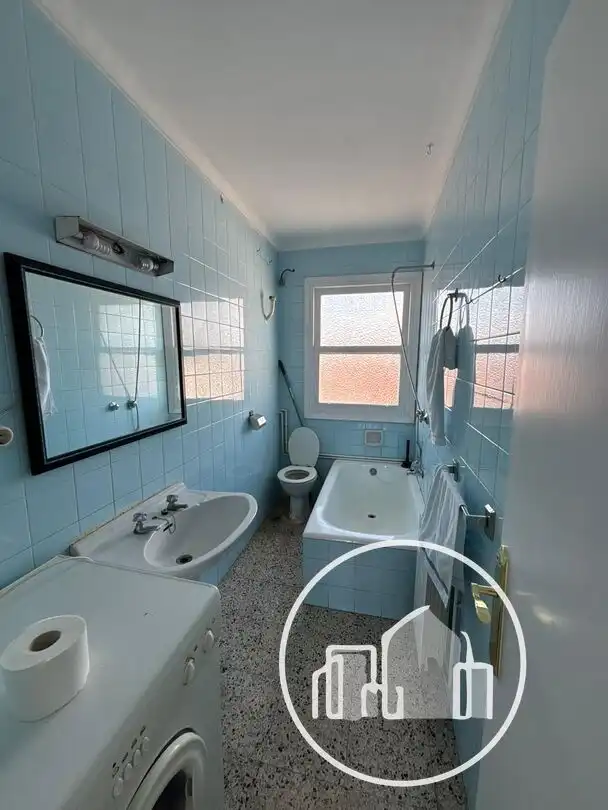 Baño de Piso en venta en Medina de Pomar con Calefacción