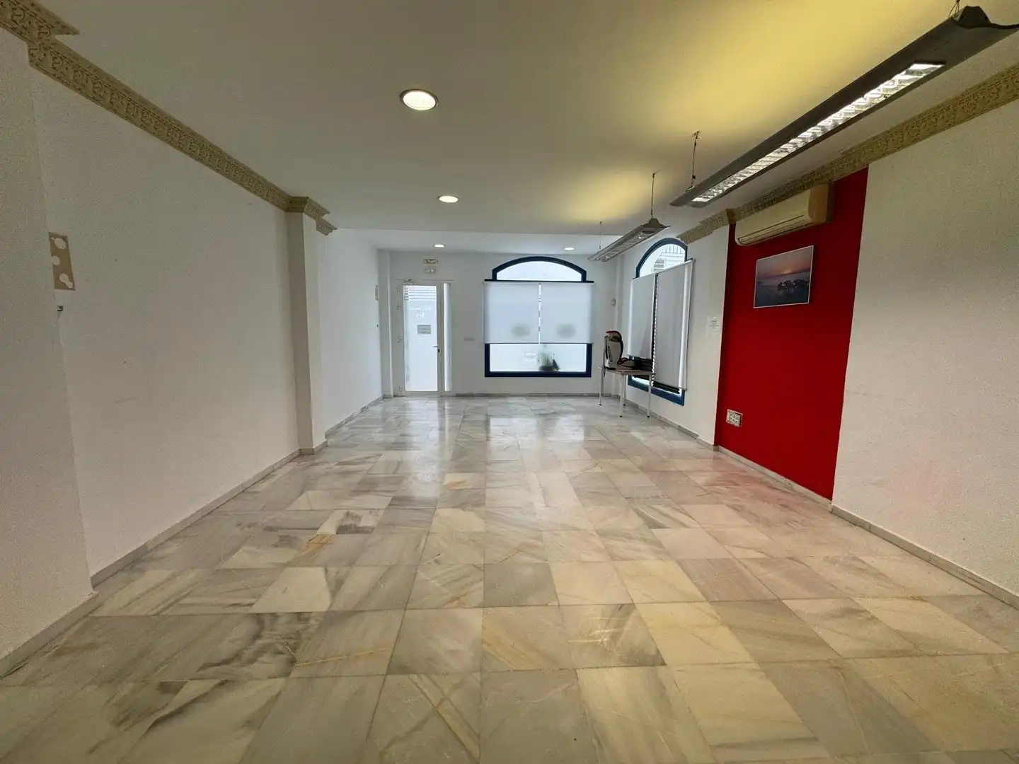 Local comercial en venta en Centro - Calzada - Cabo Noval, imagen 11