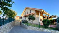 Exterior view of House or chalet for sale in Ribamontán al Mar  with Heating, Private garden and Terrace