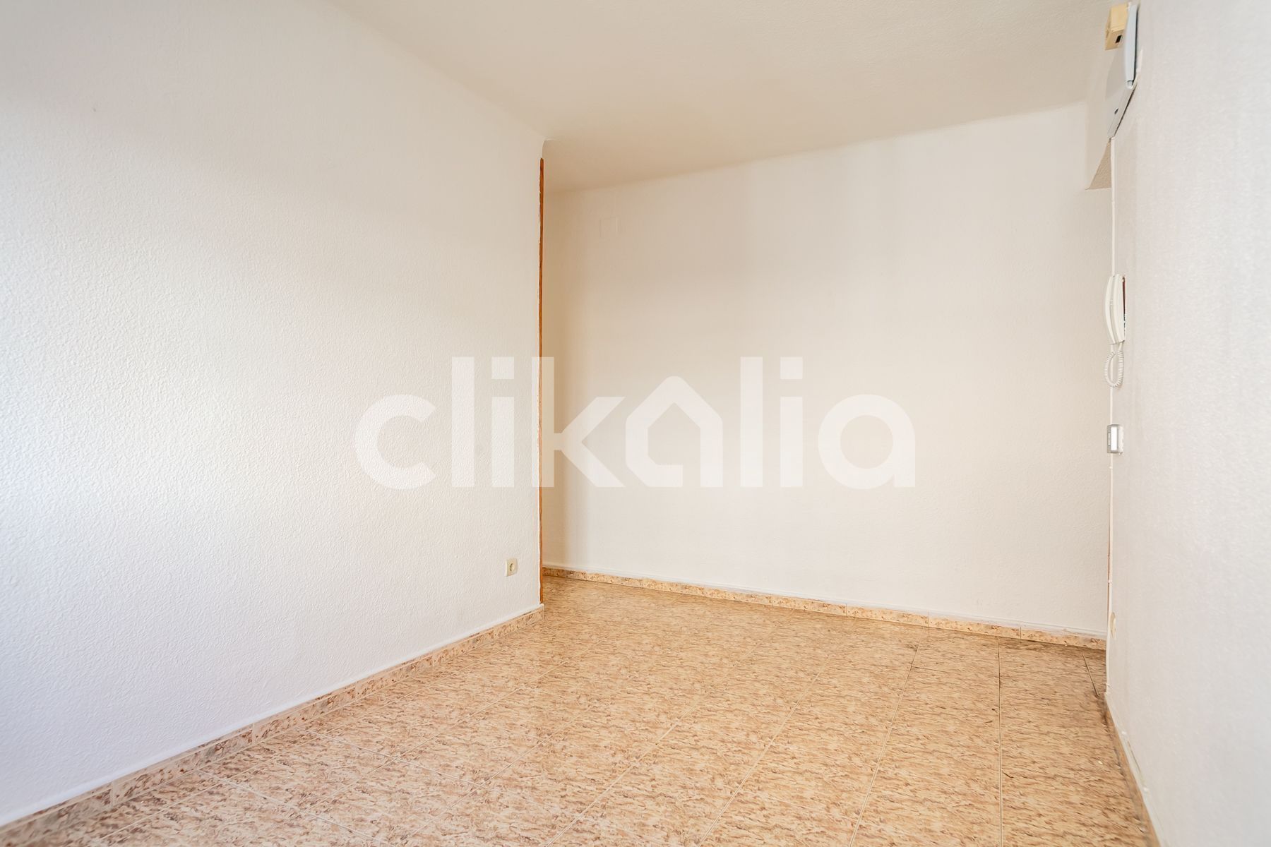 Flat to rent in  Madrid Capital  with Air Conditioner