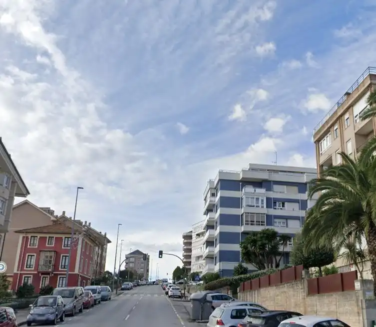 Außenansicht von Lagerraum zum Verkauf in Santander