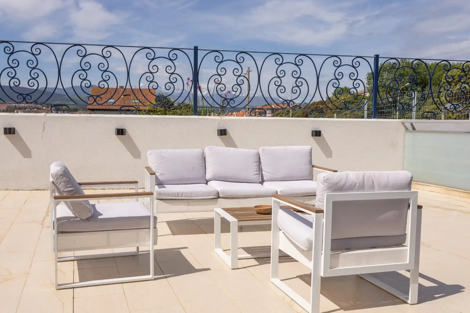 Terraza de Piso en venta en San Vicente de la Barquera con Calefacción, Terraza y Piscina comunitaria