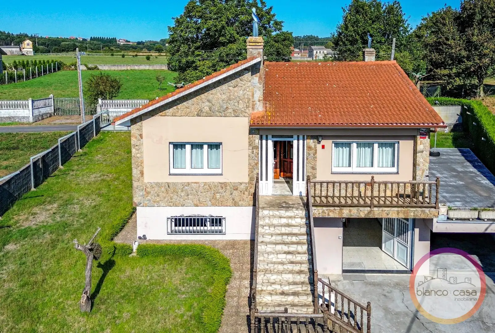Casa amb terrassa en venda a Carballo, imagen 65