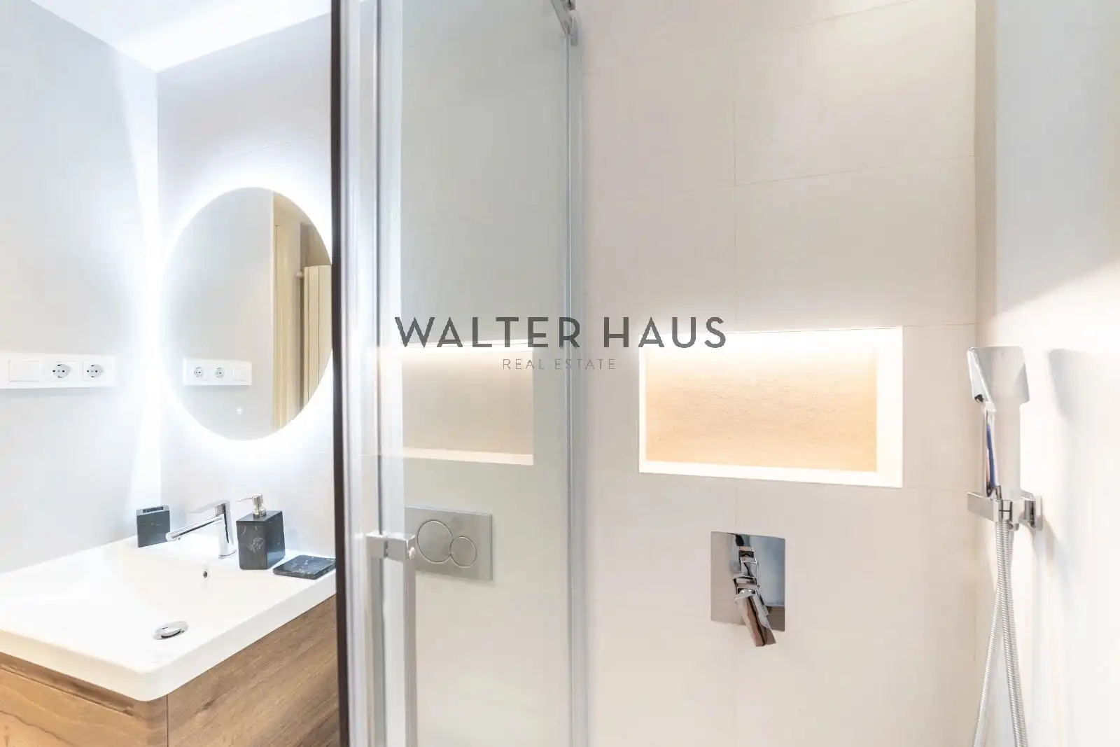 Flat with pool for sale in Calle del Alcalde Sainz de Baranda, imagen 19