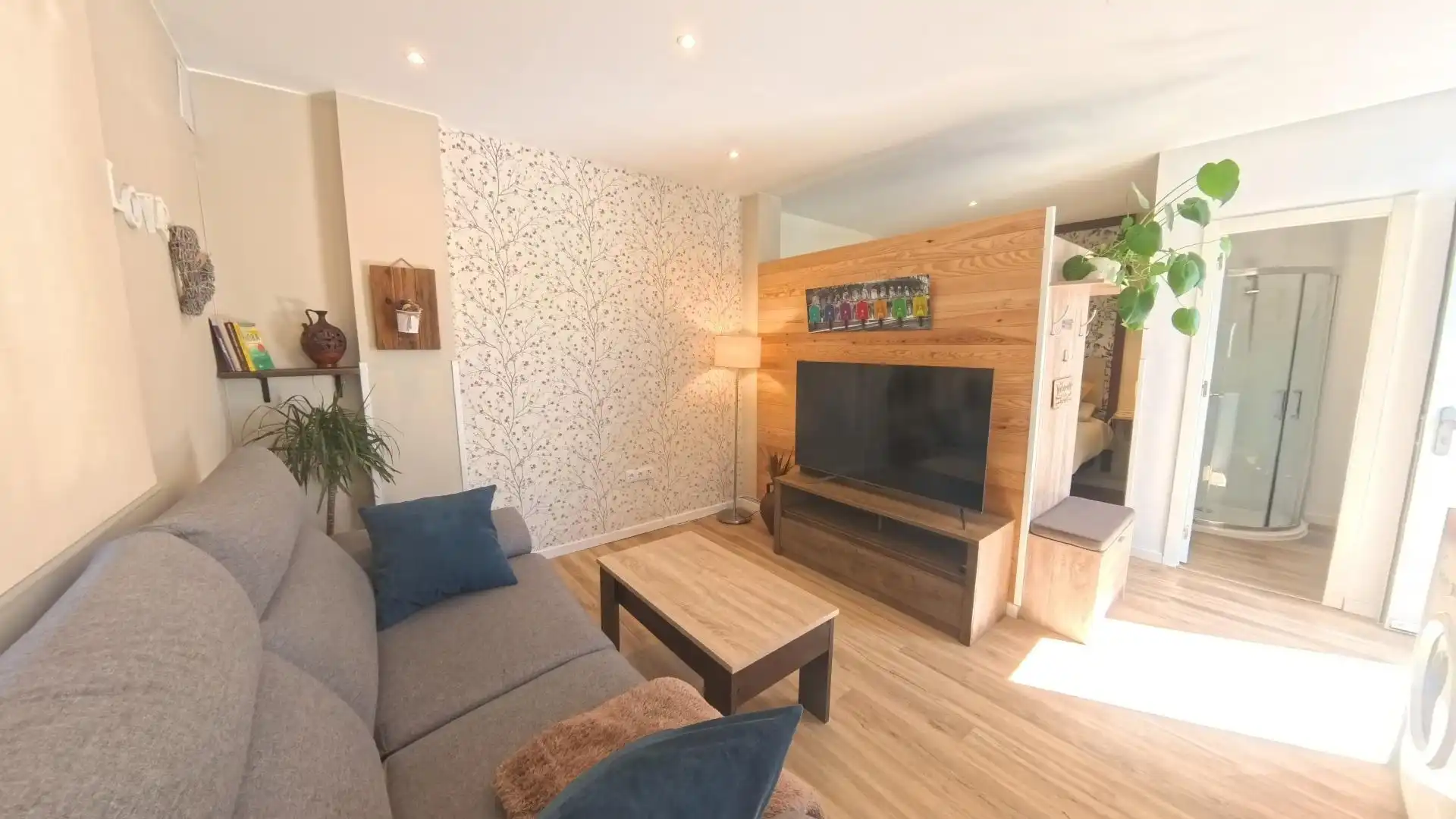 Sala d'estar de Casa o xalet en venda en El Puerto de Santa María amb Aire condicionat, Jardí privat i Traster