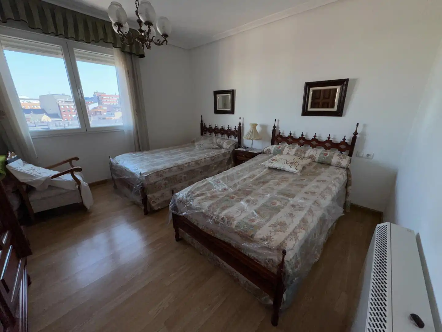 Habitación de Piso en venta en Ponferrada con Calefacción, Trastero y Amueblado