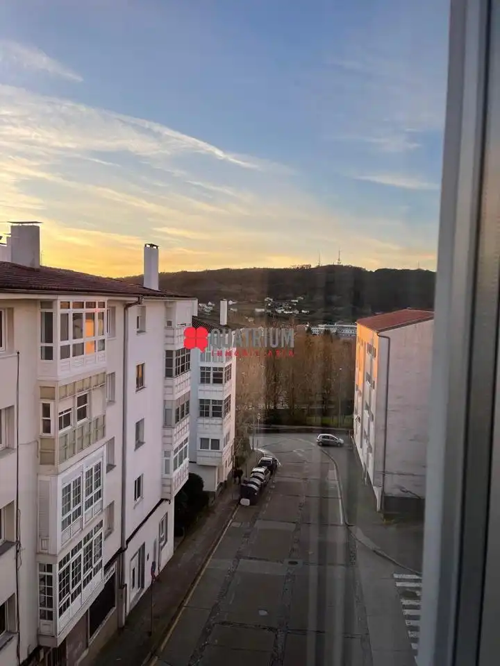 Flat for rent in Avenida de Salamanca, Campus Norte - San Caetano