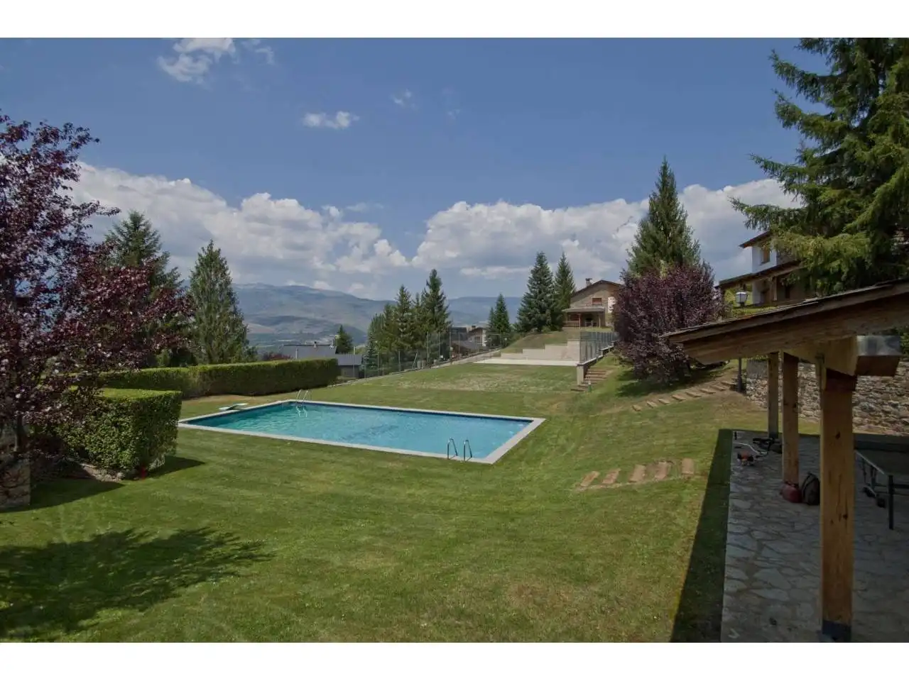 Houses for rent in Calle ESCOMELLES, Fontanals de Cerdanya
