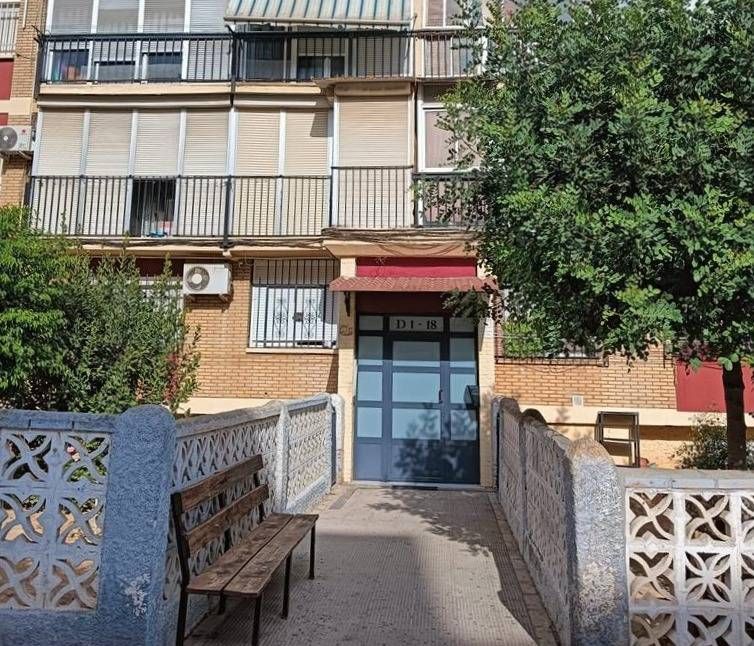 Exterior view of Apartment for sale in Castilleja de la Cuesta