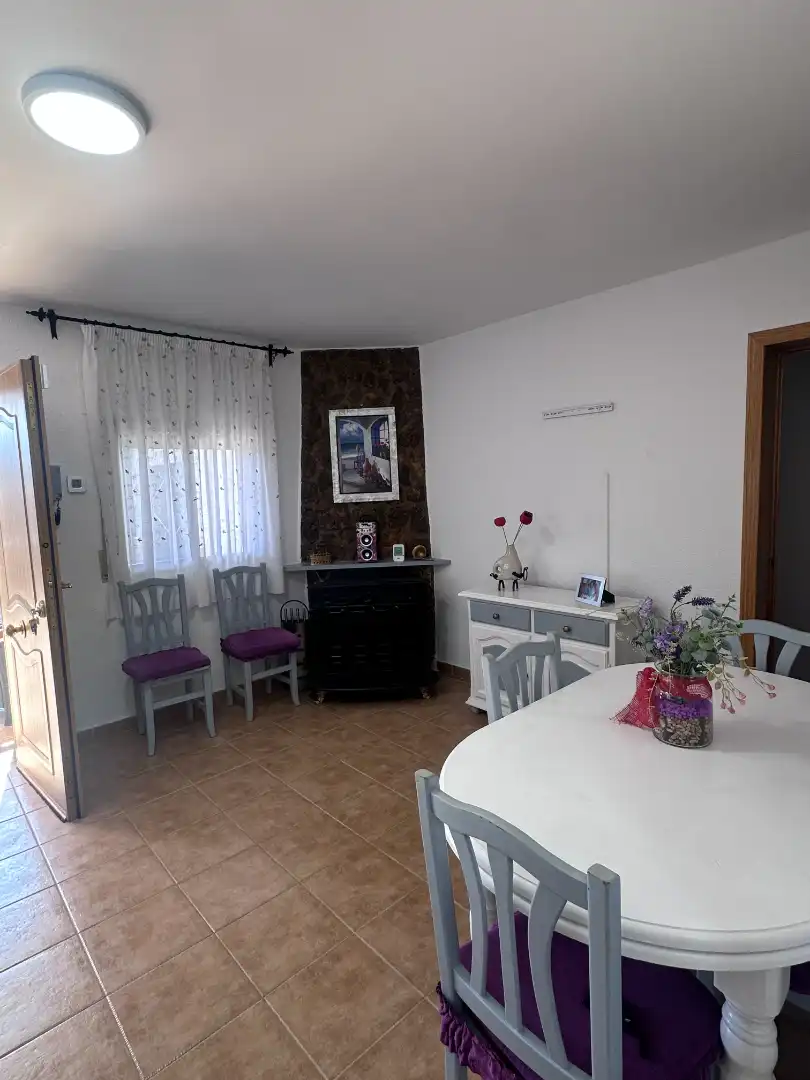 Sala d'estar de Casa o xalet en venda en Illana amb Aire condicionat, Calefacció i Jardí privat