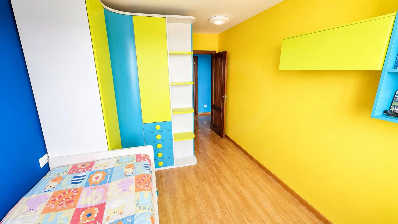 Schlafzimmer von Wohnung zum Verkauf in Villaquilambre mit Heizung