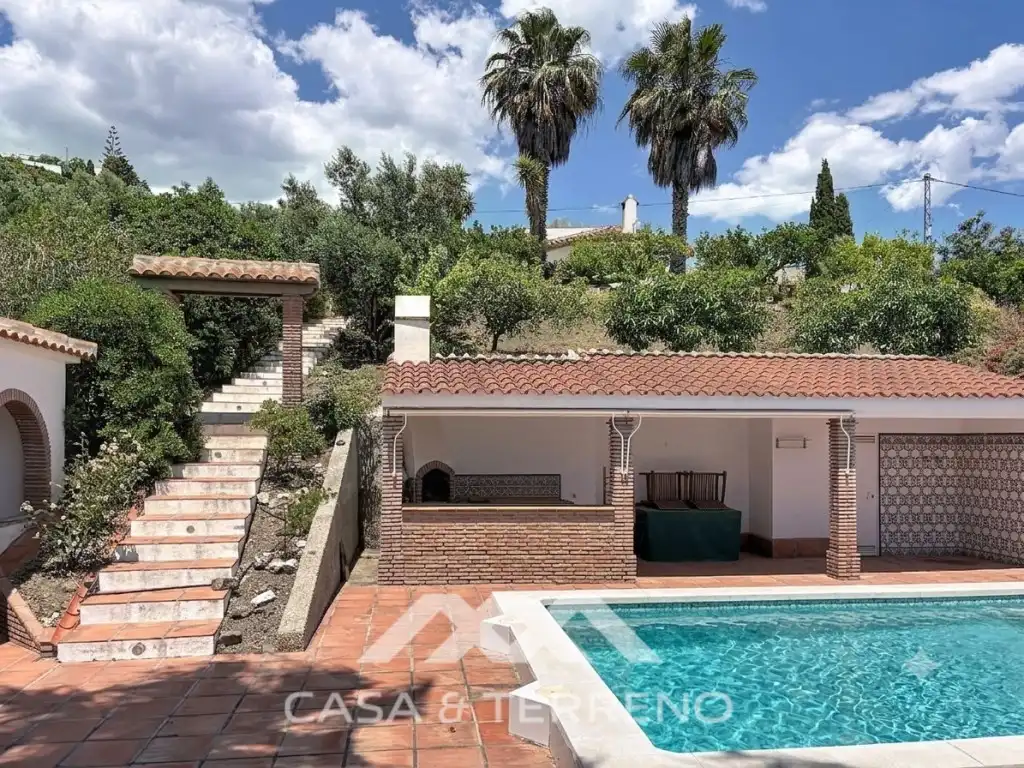 Vista exterior de Casa o chalet en venta en Canillas de Albaida con Aire acondicionado, Calefacción y Jardín privado