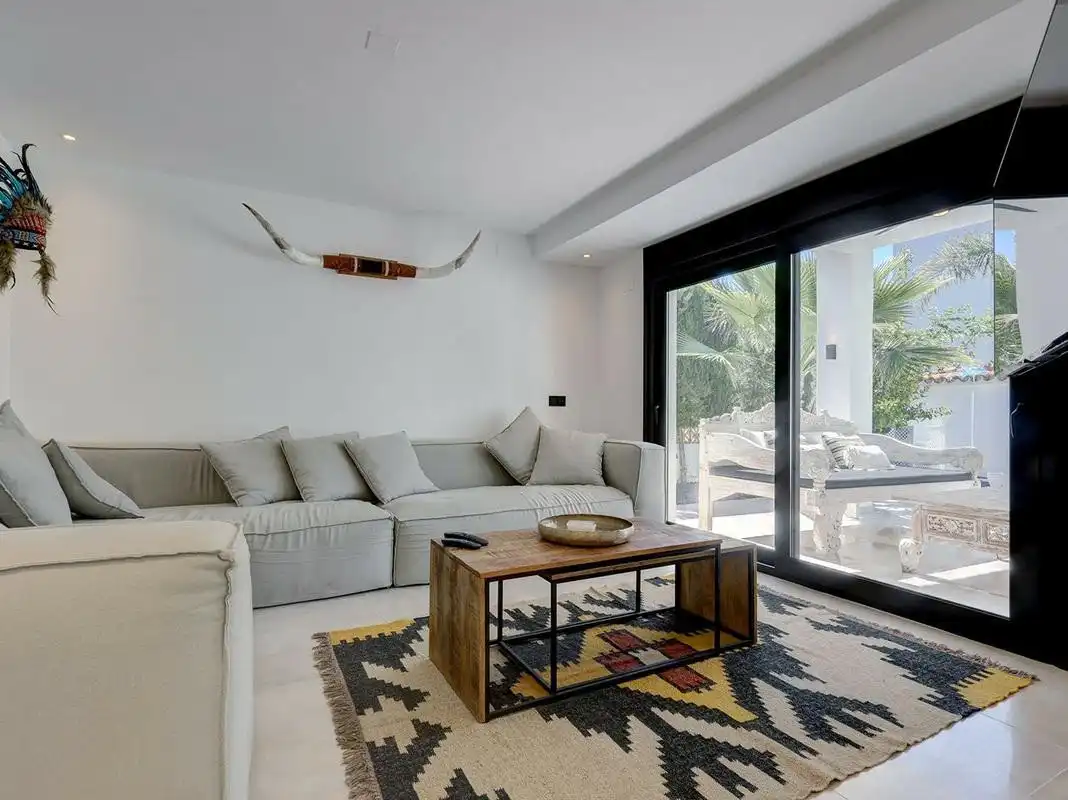 Wohnzimmer von Haus oder Chalet zur Miete in Marbella mit Klimaanlage, Privatgarten und Terrasse