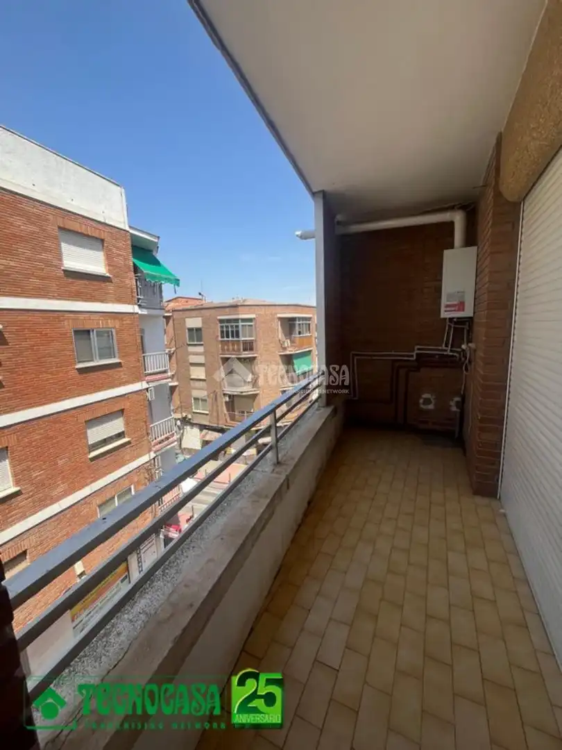 Terrassa de Pis en venda en Ciudad Real amb Calefacció