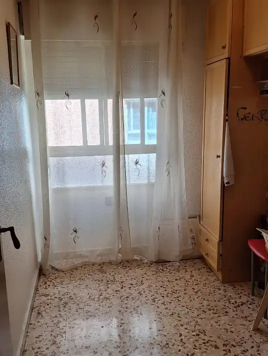 Dormitori de Pis en venda en Elda amb Aire condicionat, Moblat i Forn