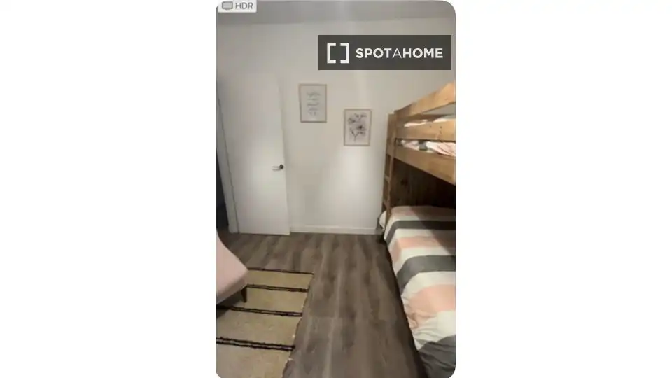 Habitación de Piso para compartir en Barcelona con Aire acondicionado, Terraza y Amueblado
