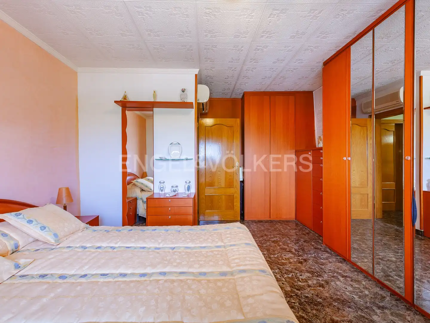 Habitación de Casa o chalet en venta en Terrassa con Aire acondicionado, Calefacción y Terraza