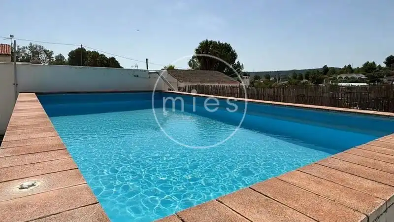 Piscina de Casa o xalet en venda en Turís amb Aire condicionat, Jardí privat i Terrassa