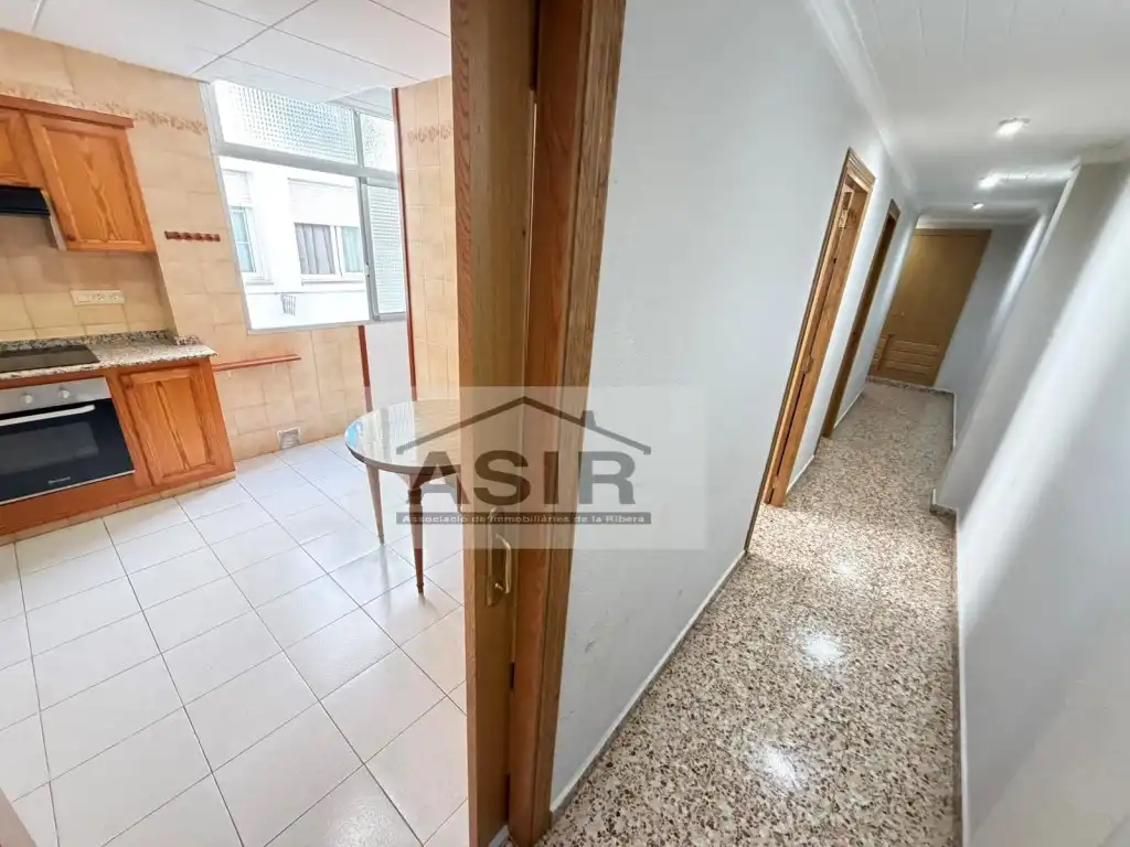 Piso en venta en Alzira con Balcón