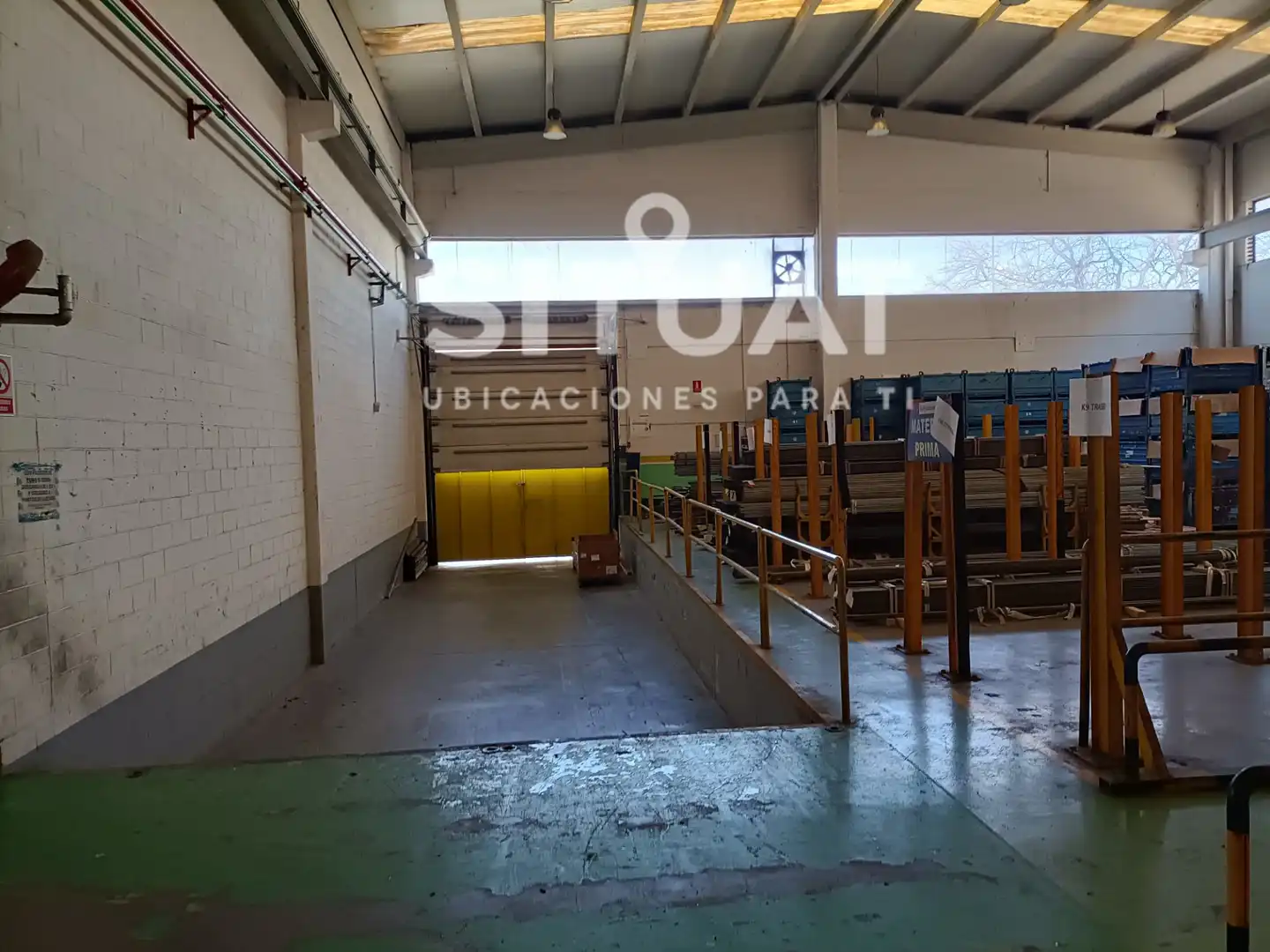 Nave industrial de alquiler en Barberà del Vallès con Calefacción y Alarma
