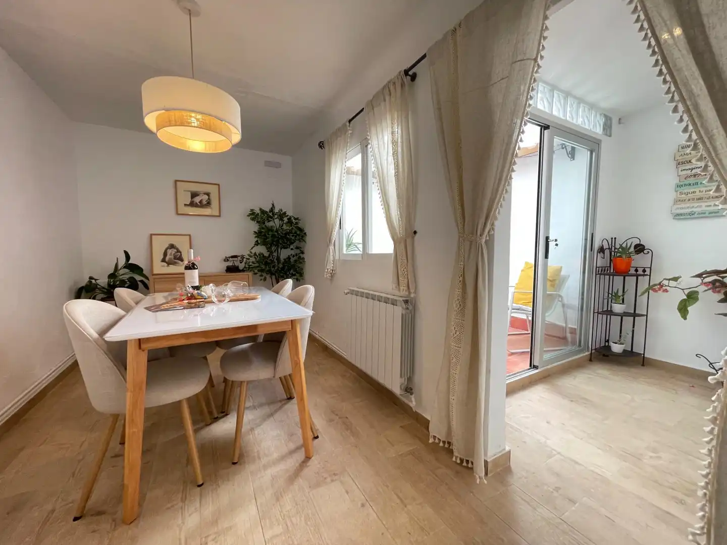 Esszimmer von Haus oder Chalet zur Miete in Requena mit Heizung und Terrasse