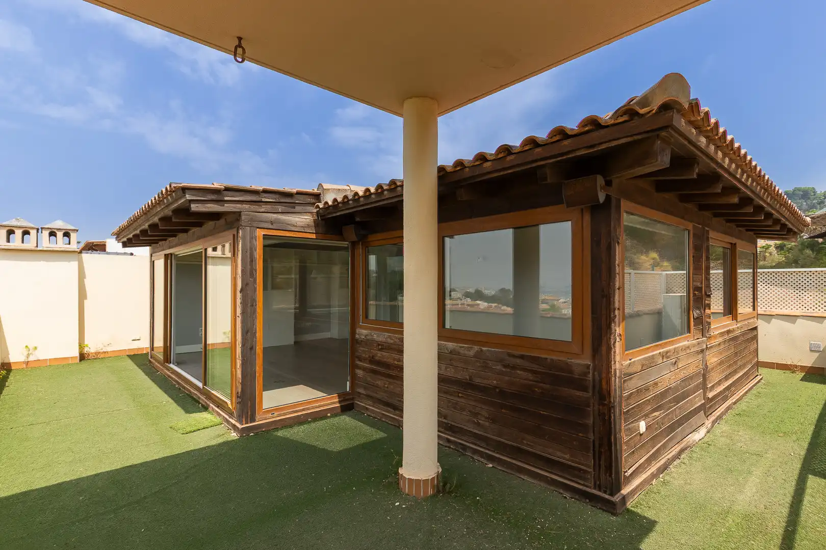 Exterior view of Attic for sale in Málaga  with Air Conditioner, Terrace and Swimming Pool