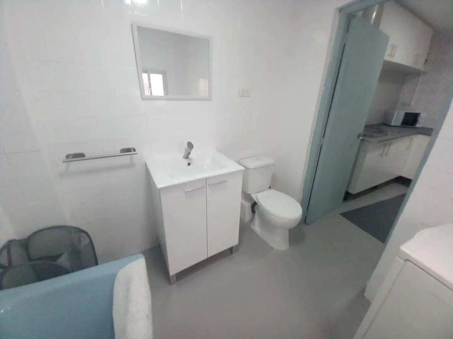 Badezimmer von Wohnung zur Miete in Ronda mit Klimaanlage, Heizung und Abstellraum