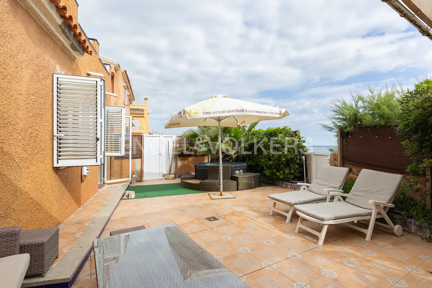 Terrassa de Casa o xalet en venda en Sueca amb Calefacció, Terrassa i Moblat