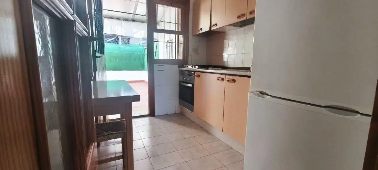 Cuina de Casa o xalet en venda en Los Alcázares amb Terrassa, Moblat i Balcó