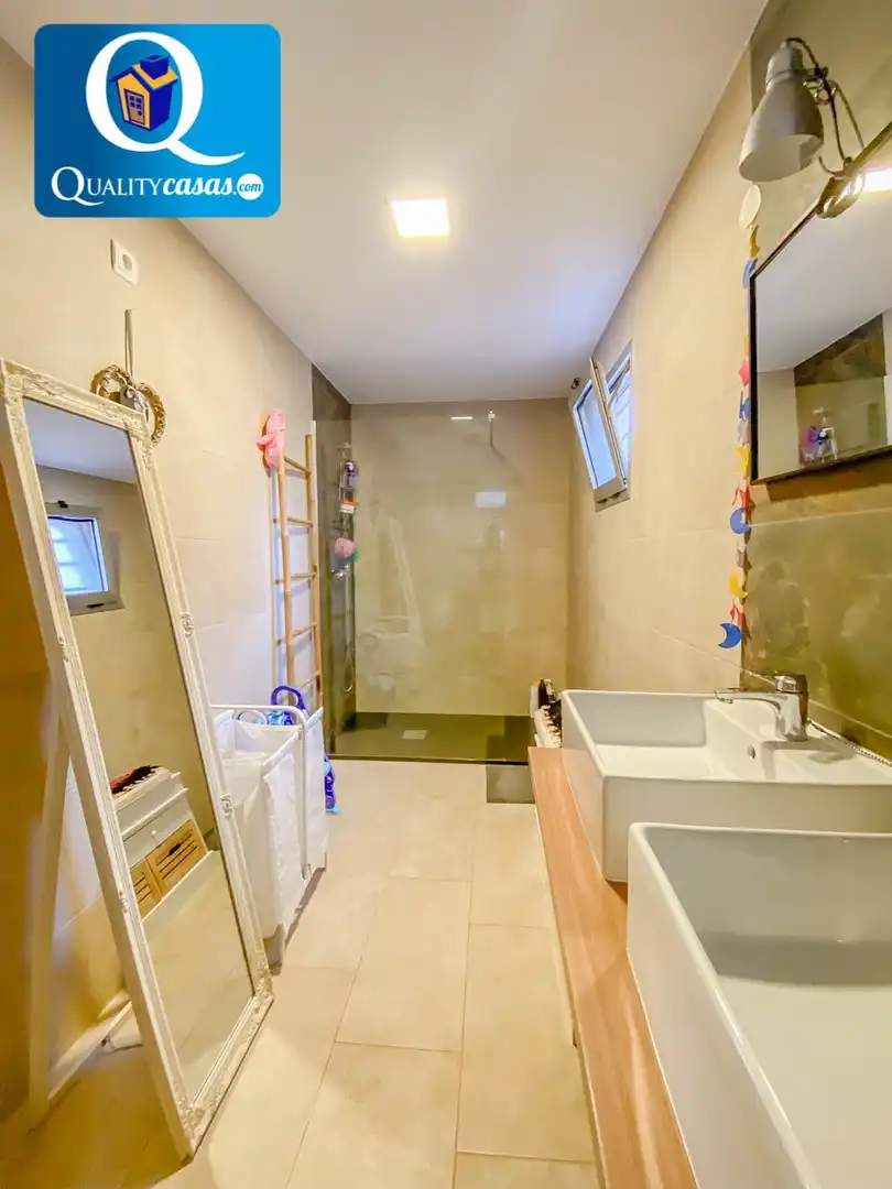 Baño de Casa o chalet en venta en Mutxamel con Aire acondicionado, Calefacción y Terraza