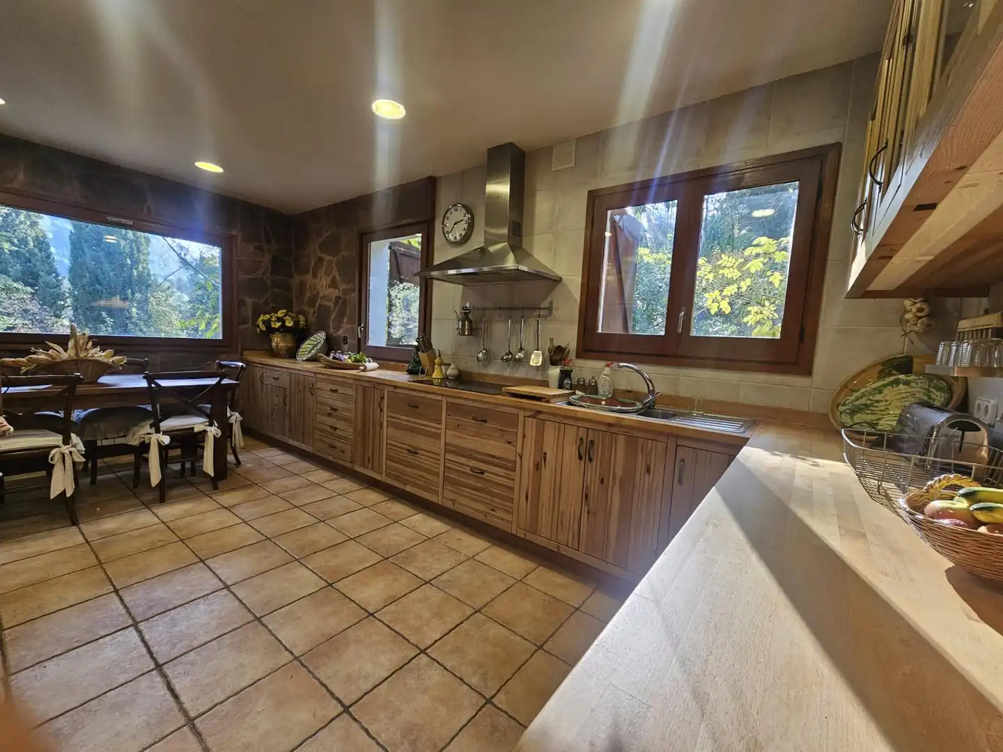Cocina de Finca rústica en venta en Castellví de Rosanes
