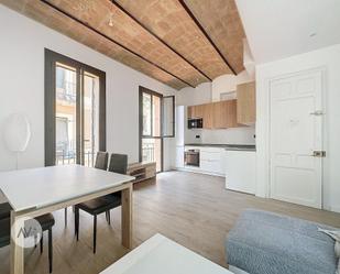 Kitchen of Apartment for sale in  Barcelona Capital  with Air Conditioner, Terrace and Balcony