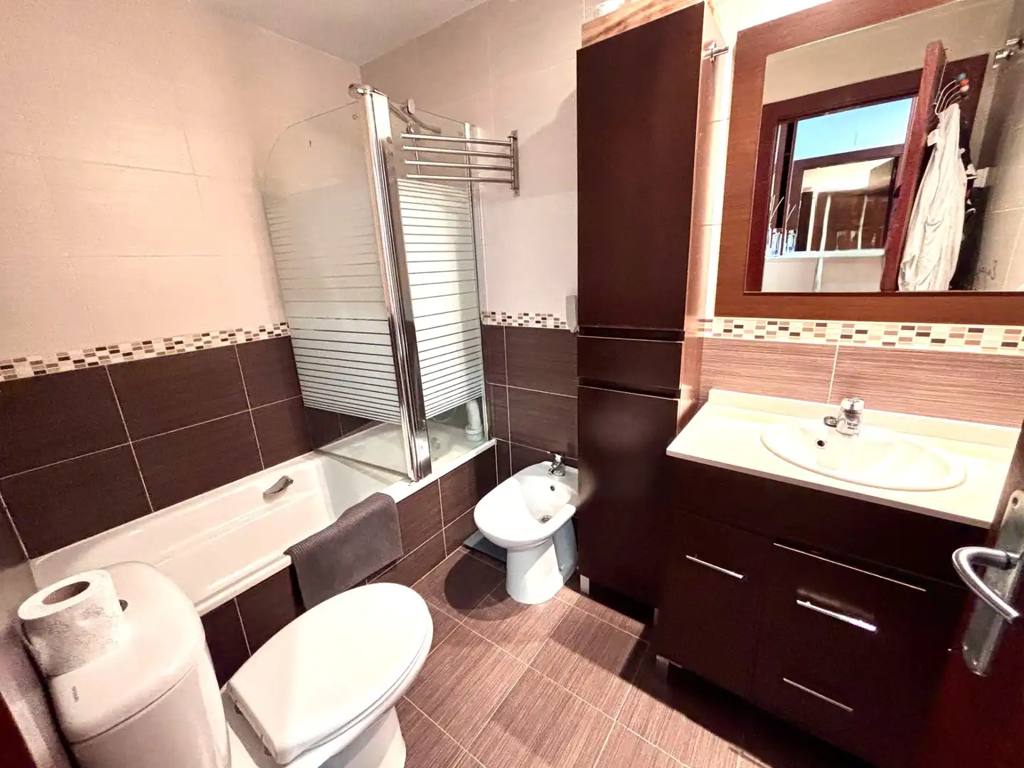 Bathroom of Flat for sale in Gijón   with Heating, Private garden and Parquet flooring